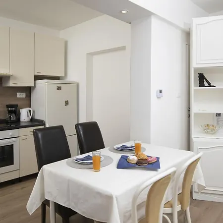 Nika With Sea View And Charming Garden Near Opatija *