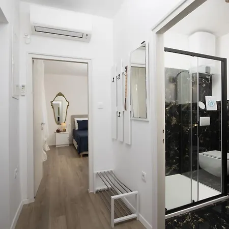 Nika With Sea View And Charming Garden Near Opatija