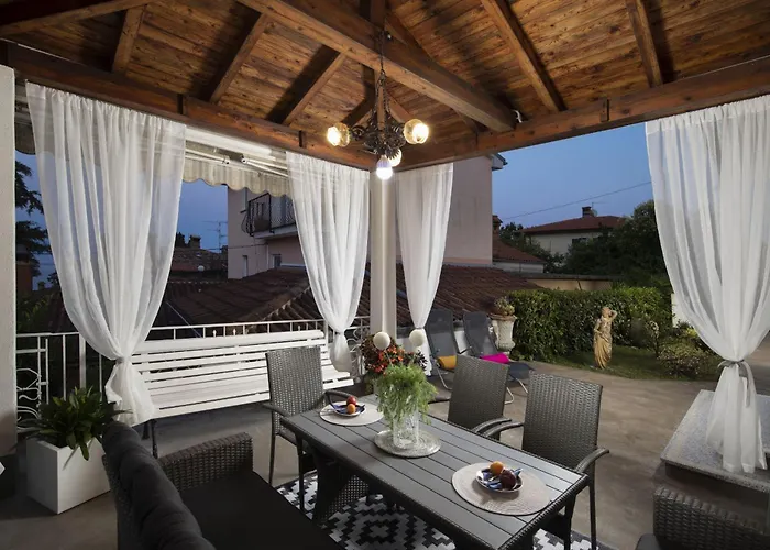 Nika With Sea View And Charming Garden Near Opatija