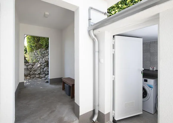 Villa Nika With Sea View And Charming Garden Near Opatija *